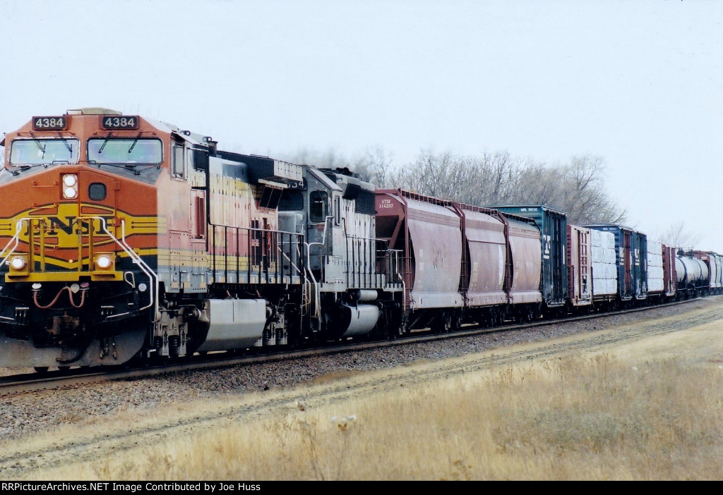 BNSF 4384 East